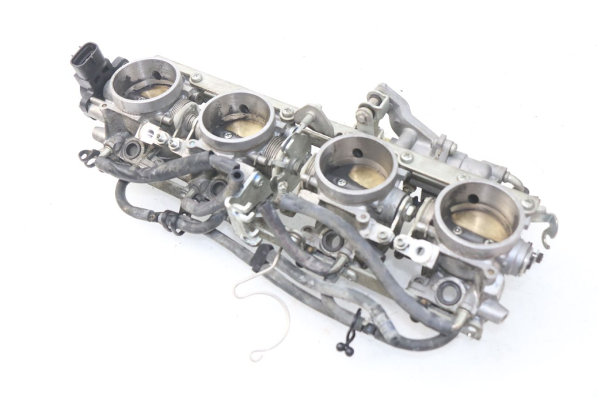 photo de INJECTION YAMAHA FJR ABS 1300 (2006 - 2012) - Gros plan technique