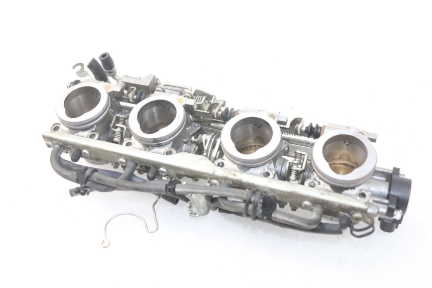 photo de INJECTION YAMAHA FJR ABS 1300 (2006 - 2012) - Points de fixation