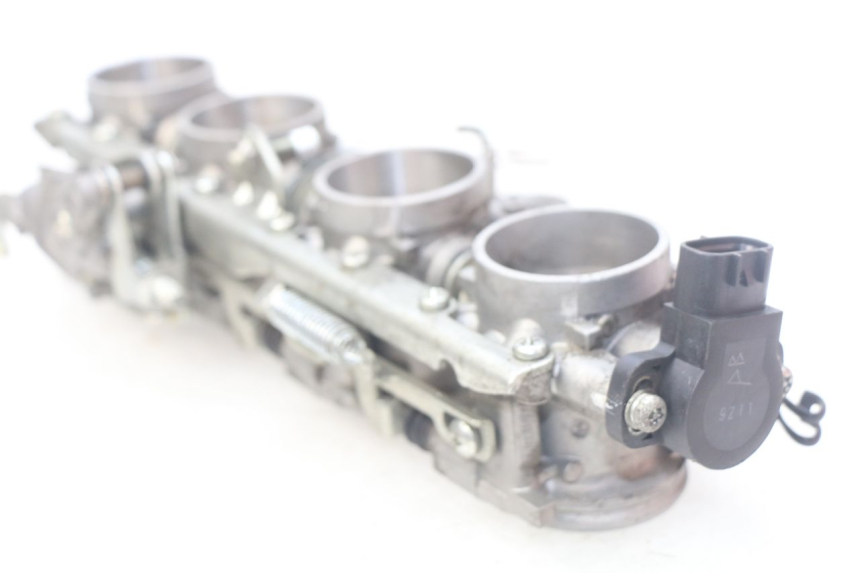 photo de INJECTION YAMAHA FJR ABS 1300 (2006 - 2012) - Points de fixation