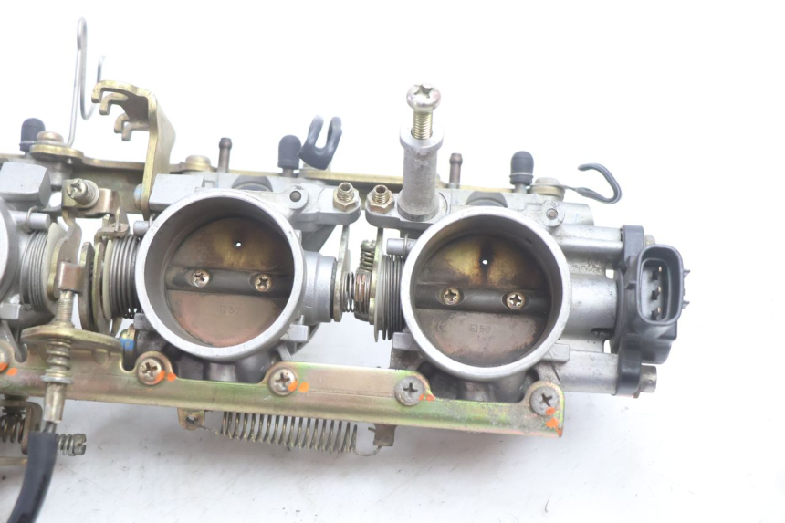 photo de INJECTION YAMAHA FJR 1300 (2001 - 2005) - Zoom état d’usage