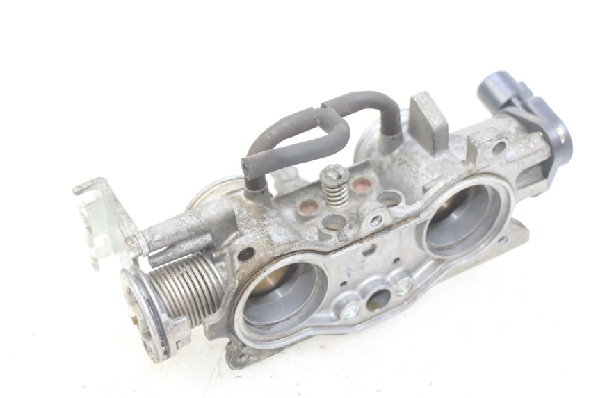 photo de INJECTION HONDA FJS SILVERWING SILVER WING 400 (2009 - 2016) - Vue d’ensemble