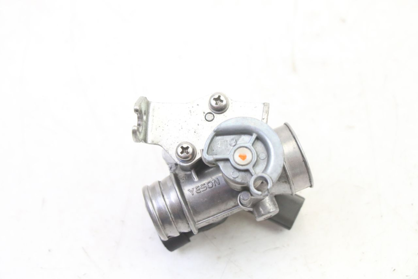 photo de INJECTION VENESI FLY RETRO 4T 50 (2020 - 2025) - Gros plan technique