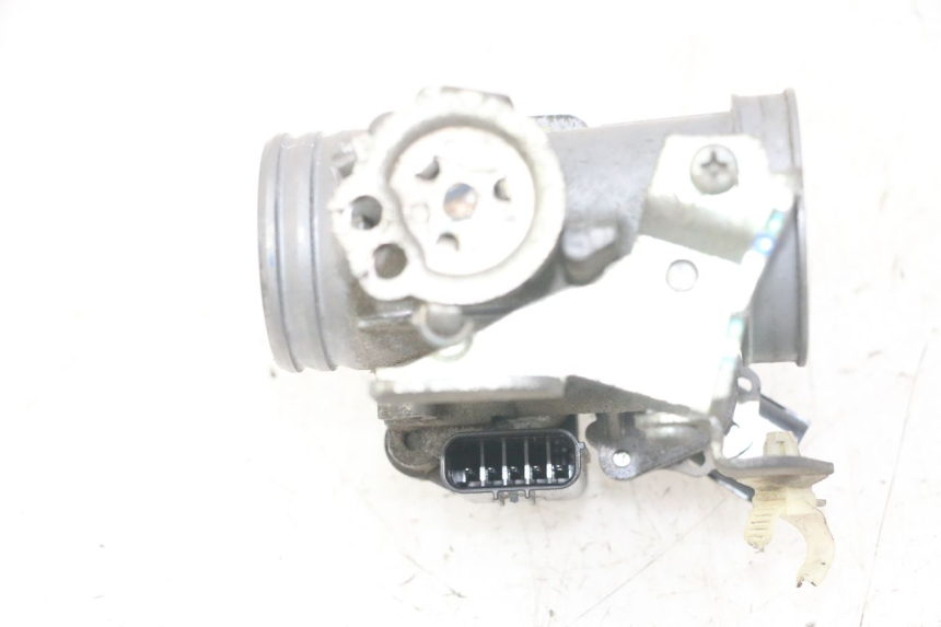 photo de INJECTION HONDA FORZA ABS 300 (2013 - 2017) - Gros plan technique