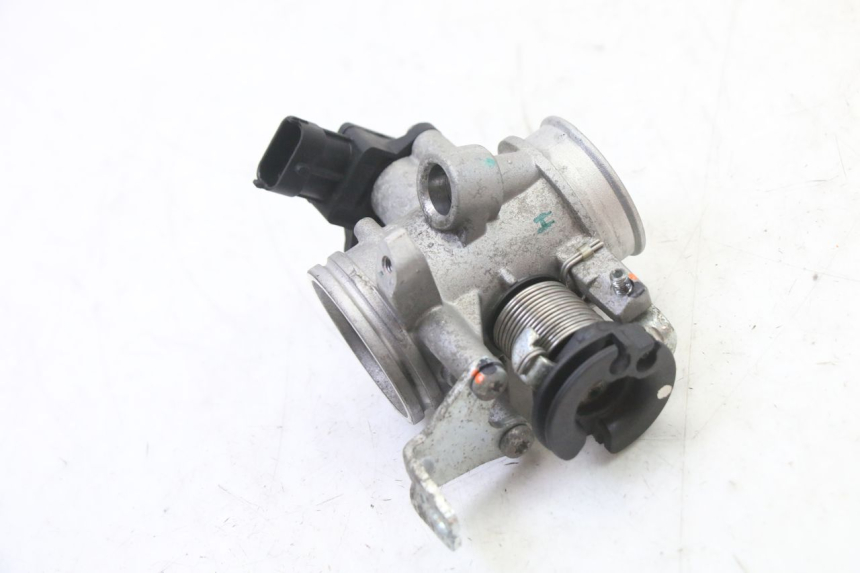 photo de INJECTION BMW G310 R 310 (2016 - 2020) - Gros plan technique