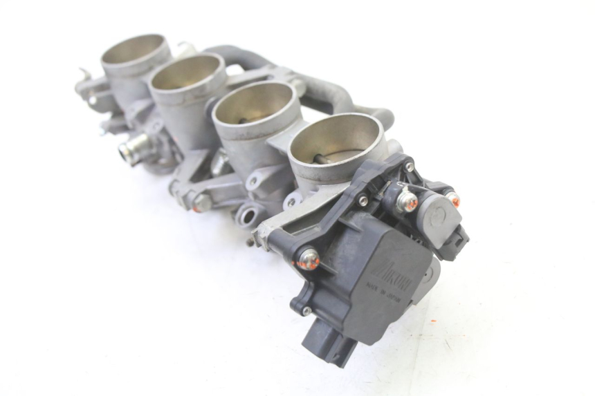 photo de INJECTION SUZUKI GSR 750 (2011 - 2017) - Détails caractéristiques