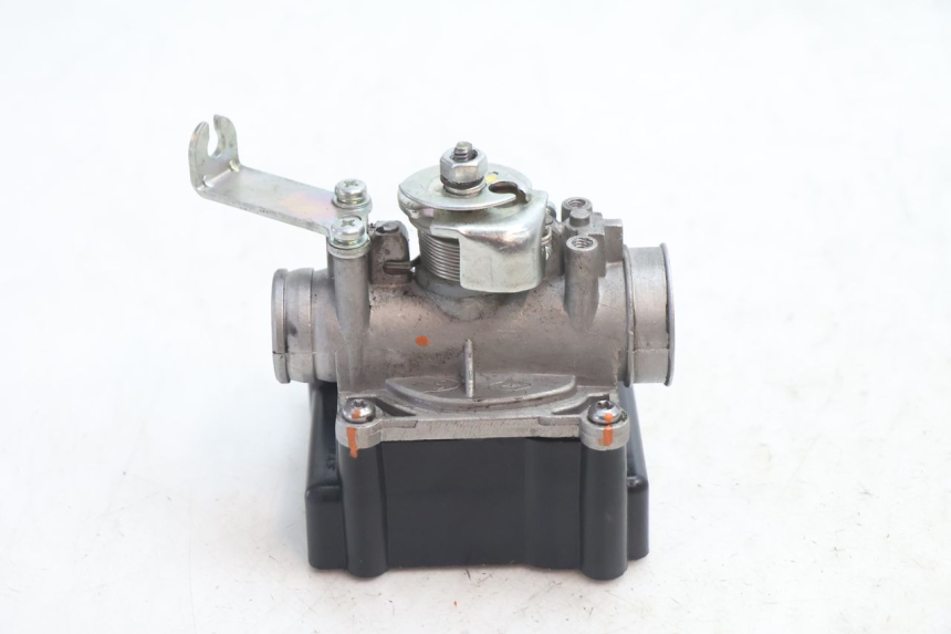 photo de INJECTION PEUGEOT KISBEE 2T 50 (2018 - 2022) - Autre angle de vue