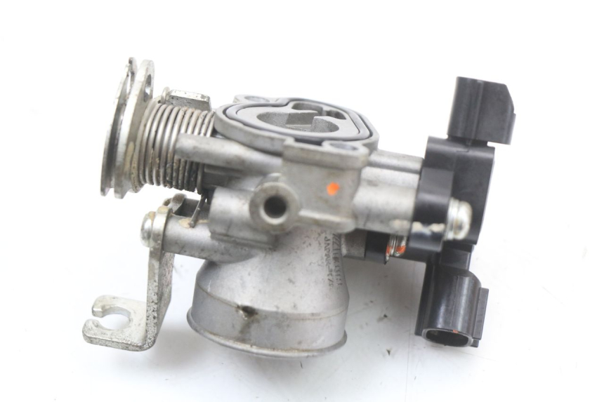 photo de INJECTION PEUGEOT KISBEE 4T 50 (2018 - 2022) - Autre angle de vue