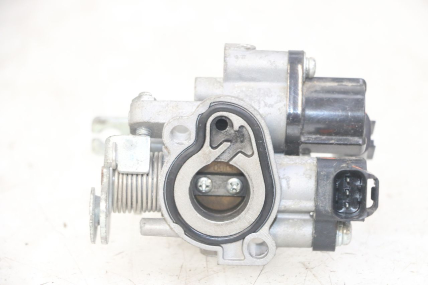 photo de INJECTION PEUGEOT KISBEE 4T 50 (2018 - 2022) - Autre angle de vue