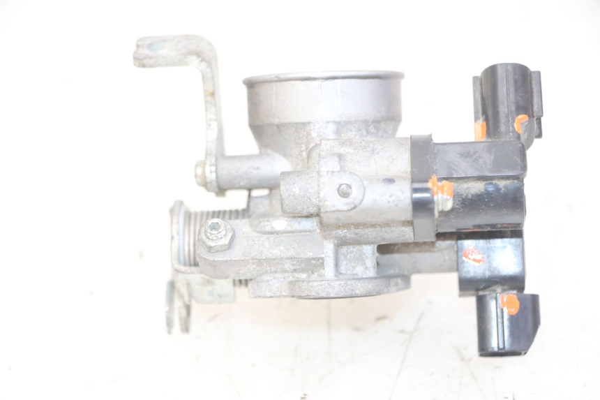 photo de INJECTION PEUGEOT KISBEE 4T 50 (2018 - 2022) - Gros plan technique