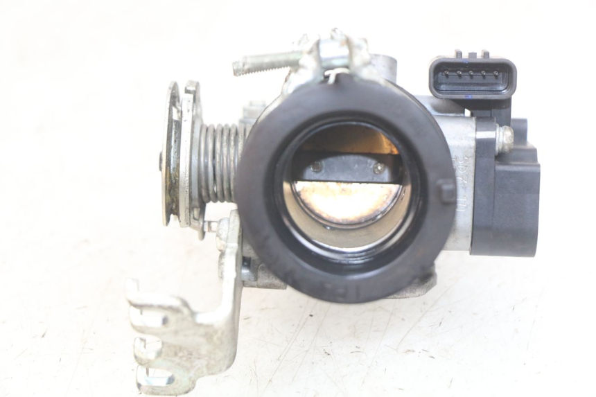 photo de INJECTION YAMAHA MT ABS 125 (2014 - 2018) - Autre angle de vue