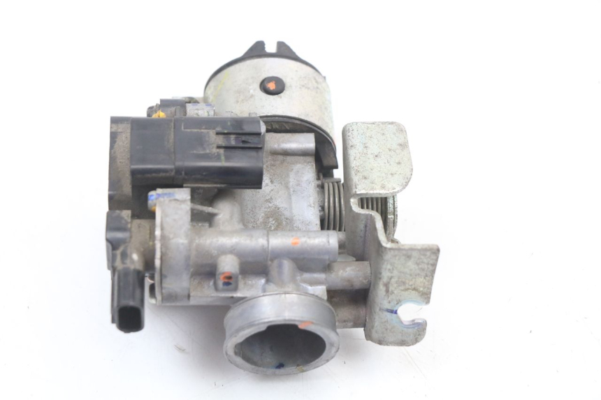 photo de INJECTION HONDA PCX (JF28) 125 (2009 - 2011) - Autre angle de vue