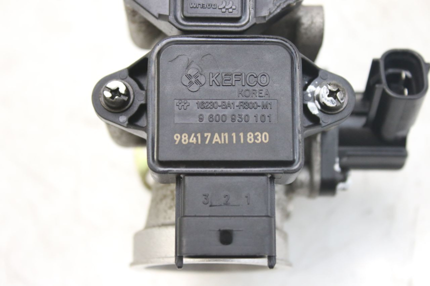 photo de INJECTION DAELIM S2 FI 125 (2008 - 2017) - Gros plan technique