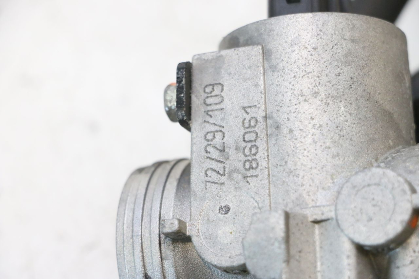 photo de INJECTION PEUGEOT SATELIS COMPRESSOR K15 125 (2006 - 2009) - Gros plan technique