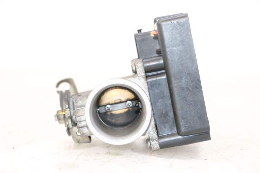 photo de INJECTION PEUGEOT SATELIS 125 (2013 - 2018) - Points de fixation