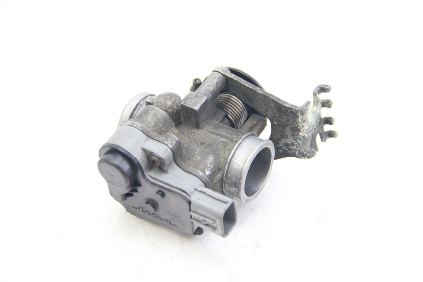 photo de INJECTION SUZUKI SIXTEEN 125 (2008 - 2010) - Vue principale