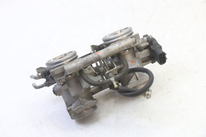 photo de INJECTION YAMAHA TDM ABS 900 (2002 - 2014) - Autre angle de vue