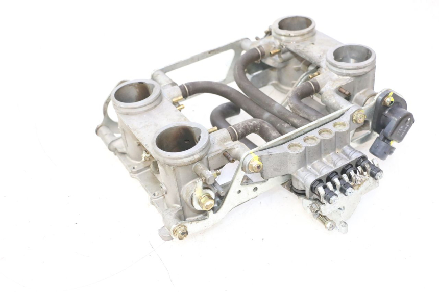 photo de INJECTION HONDA VFR FI RC46 800 (1998 - 2001) - Zoom composants