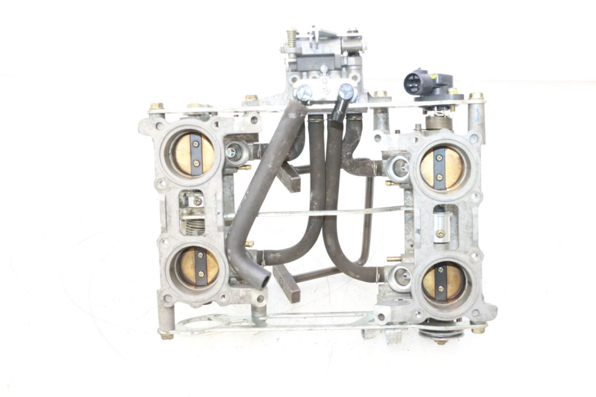photo de INJECTION HONDA VFR FI RC46 800 (1998 - 2001) - Gros plan technique