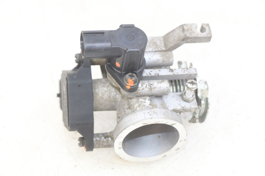 photo de INJECTION DAELIM VJ ROADWIN FI 125 (2008 - 2017) - Gros plan technique