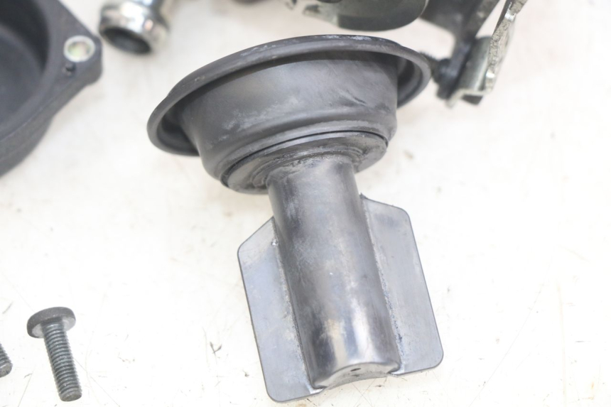 photo de INJECTION YAMAHA X-MAX XMAX 250 (2006 - 2009) - Inspection visuelle