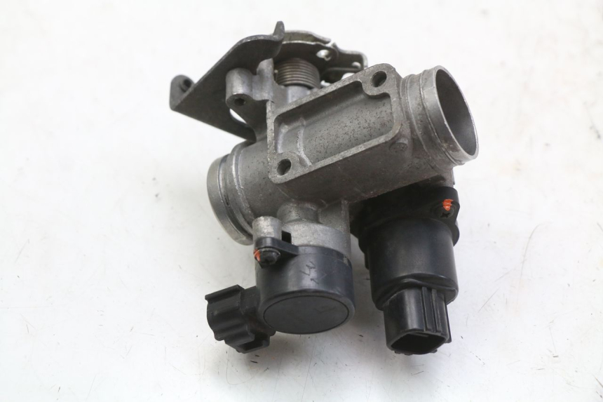 photo de INJECTION YAMAHA XMAX X-MAX 125 (2006 - 2009) - Autre angle de vue