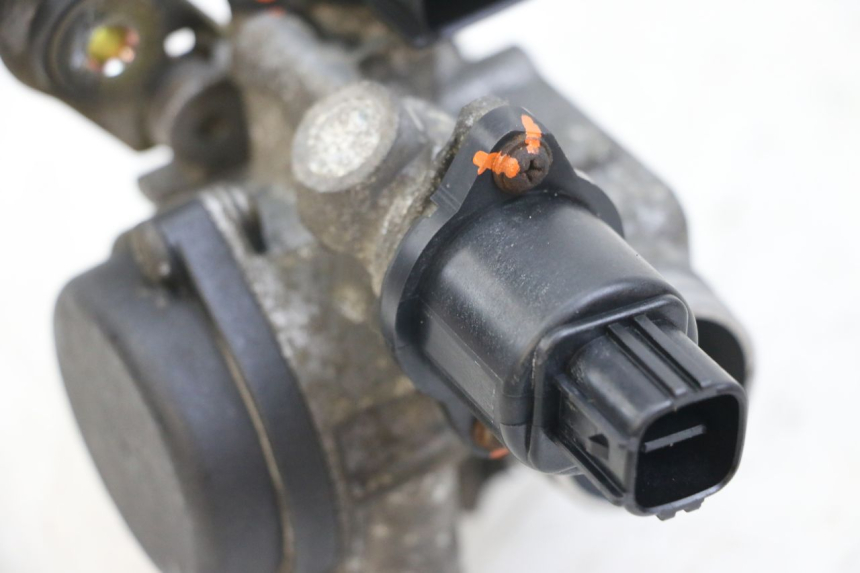 photo de INJECTION YAMAHA X-MAX XMAX 250 (2006 - 2009) - Autre angle de vue