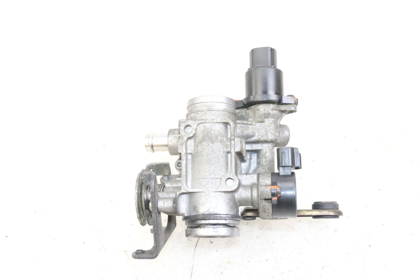 photo de INJECTION YAMAHA X-MAX XMAX 250 (2006 - 2009) - Points de fixation