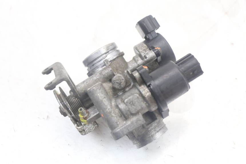 photo de INJECTION YAMAHA XMAX X-MAX 125 (2006 - 2009) - Gros plan technique