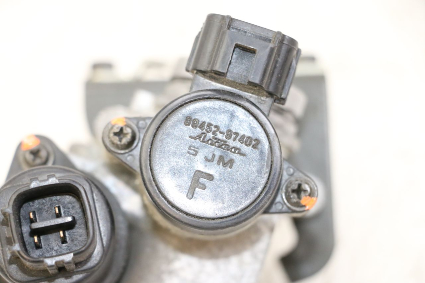 photo de INJECTION YAMAHA XMAX X-MAX 125 (2006 - 2009) - Autre angle de vue