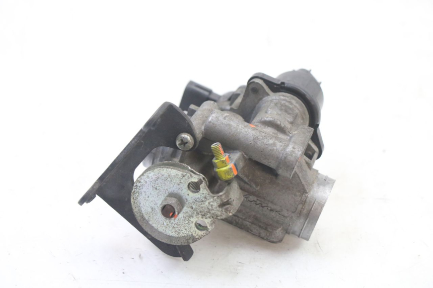 photo de INJECTION YAMAHA X-MAX XMAX 125 (2010 - 2013) - Gros plan technique