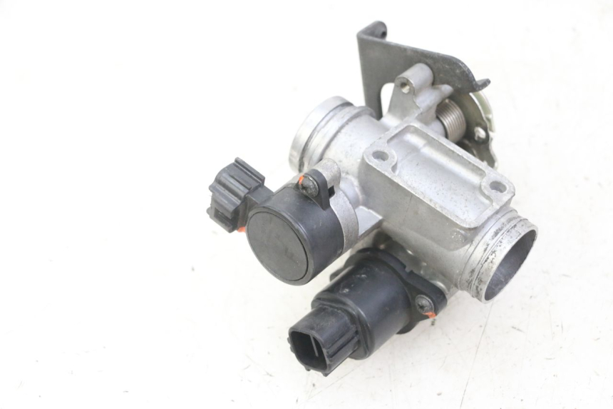 photo de INJECTION YAMAHA X-MAX XMAX 125 (2010 - 2013) - Gros plan technique