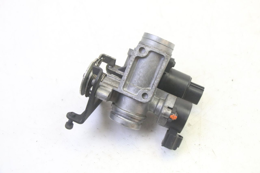 photo de INJECTION YAMAHA X-MAX XMAX 125 (2010 - 2013) - Gros plan technique