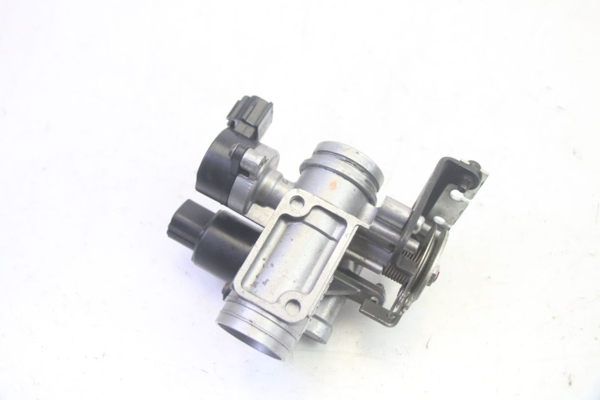 photo de INJECTION YAMAHA XMAX X-MAX 125 (2006 - 2009) - Autre angle de vue