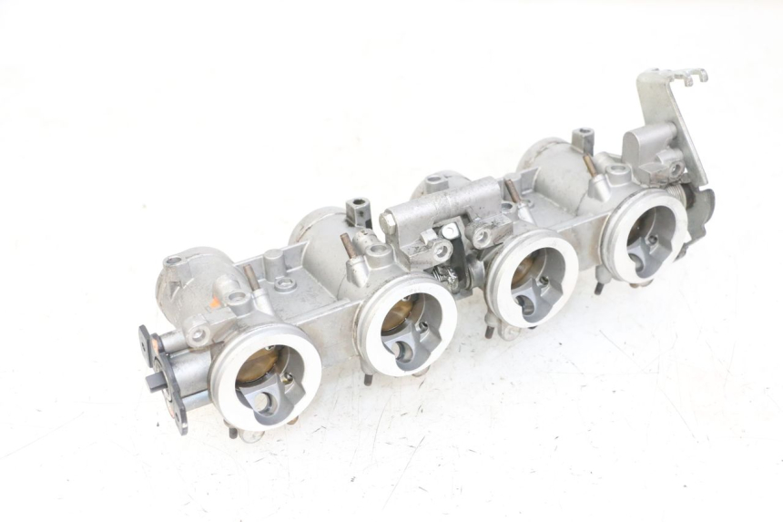 photo de INJECTION YAMAHA XJ6 ABS 600 (2008 - 2016) - Points de fixation