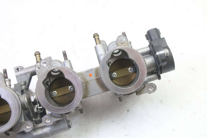 photo de INJECTION YAMAHA XJ6 ABS 600 (2008 - 2016) - Zoom état d’usage