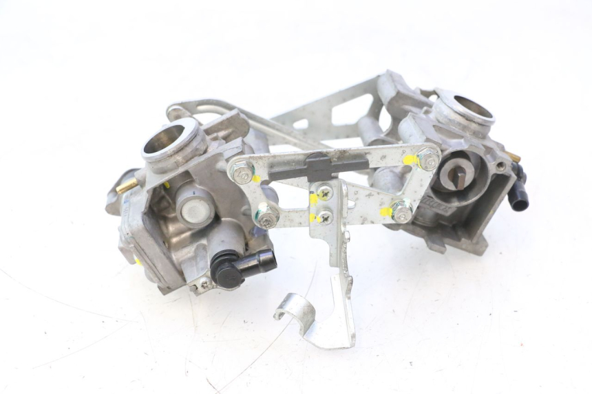 photo de INJECTION HONDA XLV VARADERO 125 (2007 - 2012) - Vue rapprochée