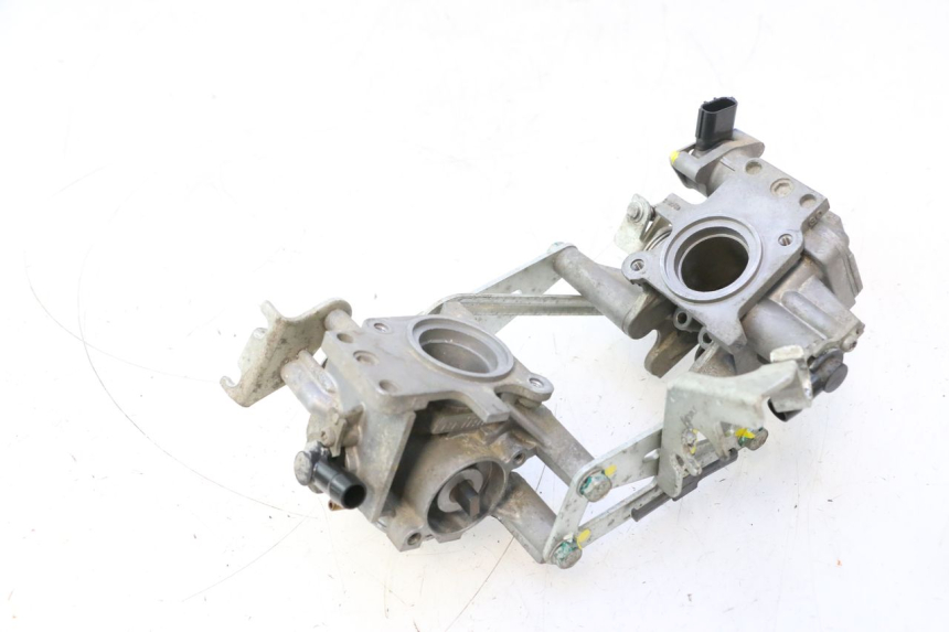 photo de INJECTION HONDA XLV VARADERO 125 (2007 - 2012) - Marquages et références