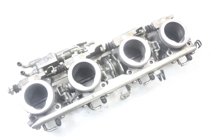 photo de INJECTION YAMAHA FJR ABS 1300 (2006 - 2012) - Gros plan technique