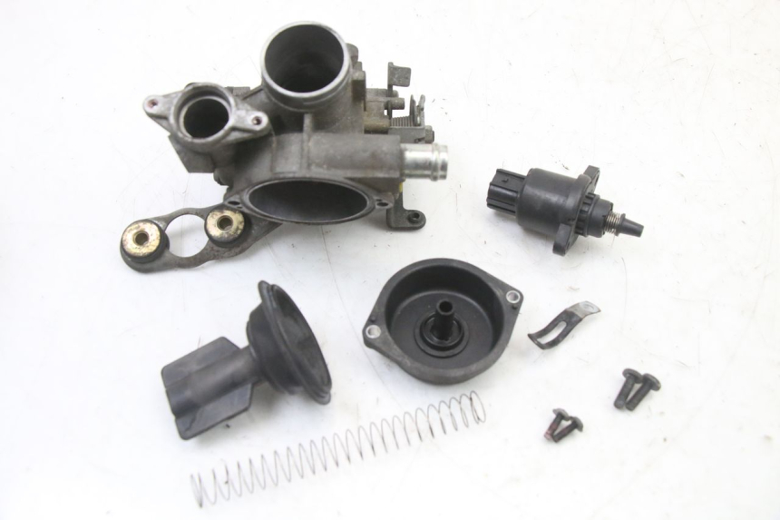 photo de INJECTION YAMAHA X-MAX XMAX ABS 250 (2010 - 2014) - Gros plan technique
