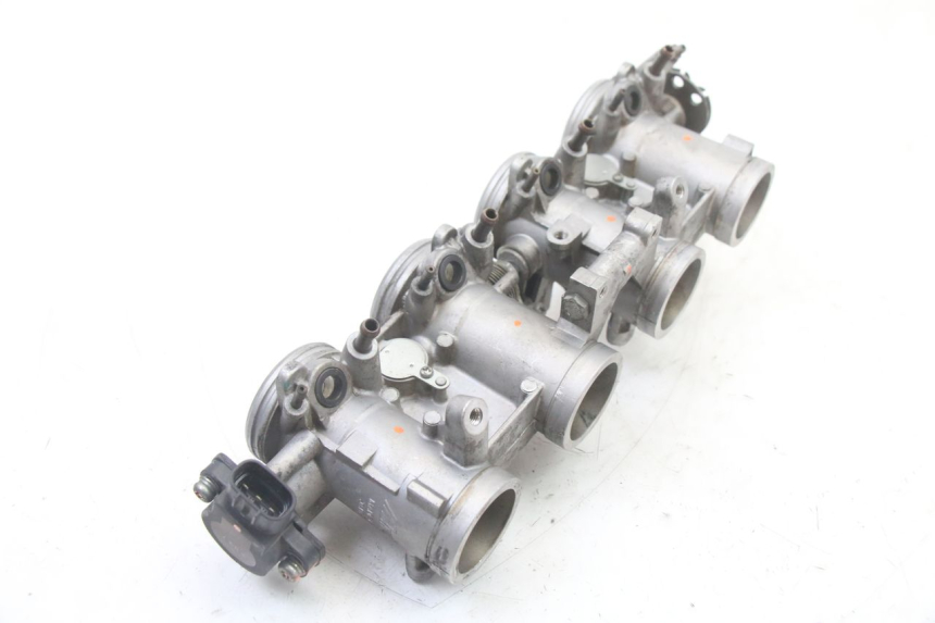 photo de INJECTION YAMAHA XJ6 600 (2008 - 2016) - Détails caractéristiques