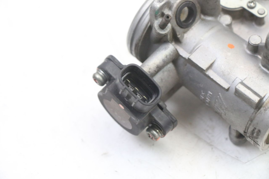 photo de INJECTION YAMAHA XJ6 600 (2008 - 2016) - Zoom composants