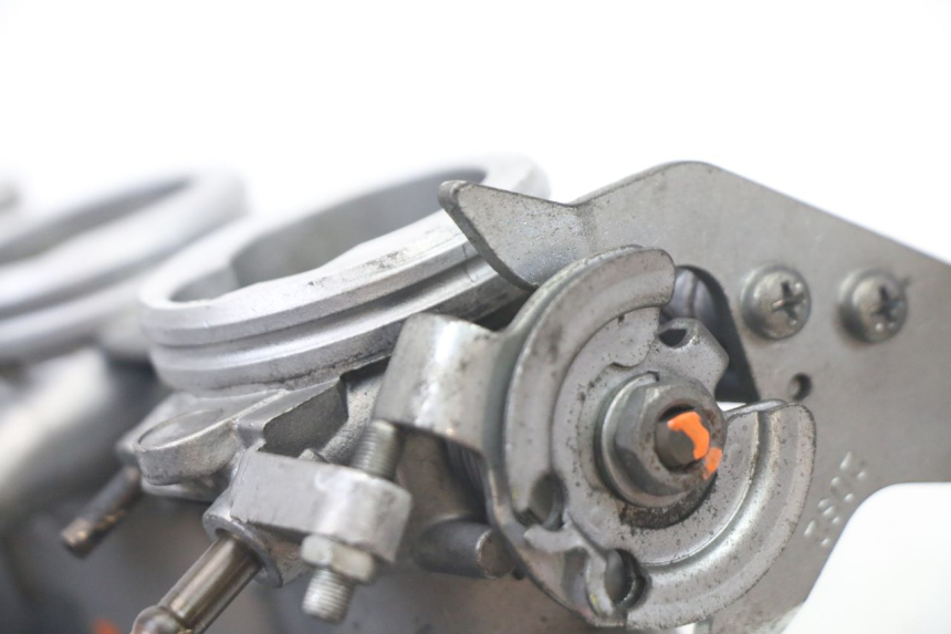 photo de INJECTION YAMAHA XJ6 600 (2008 - 2016) - Inspection visuelle