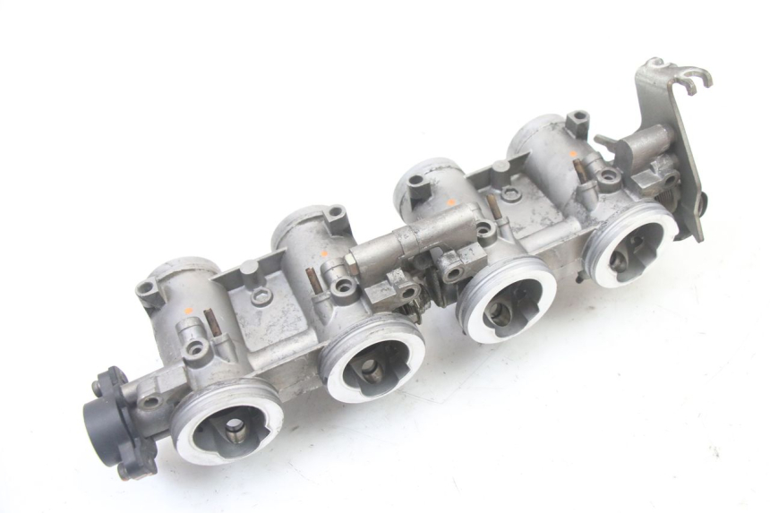 photo de INJECTION YAMAHA XJ6 600 (2008 - 2016) - Gros plan technique