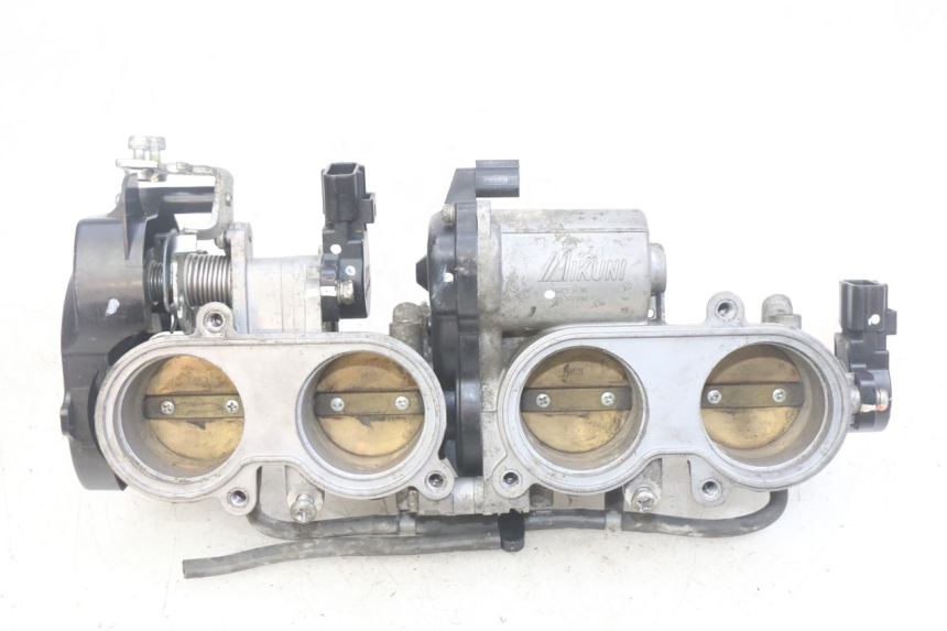 photo de INJECTION YAMAHA YZF R1 1000 (2007 - 2008) - Gros plan technique