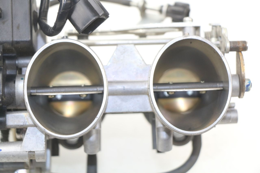 photo de INJECTION KAWASAKI Z ABS 750 (2007 - 2013) - Gros plan technique