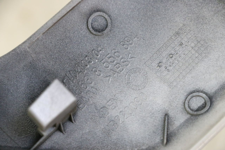 photo de INTERIEUR TETE FOURCHE DROIT BMW G310 R 310 (2016 - 2020) - Détail de la pièce