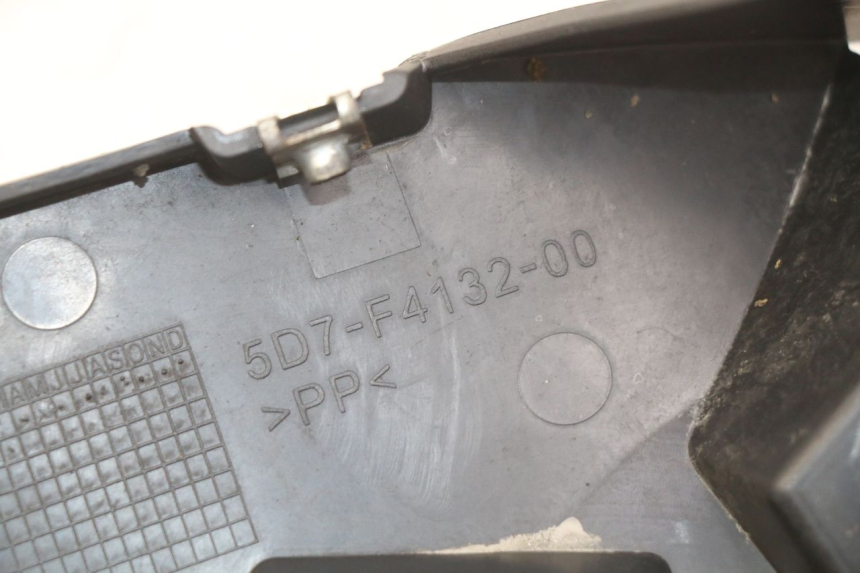 photo de INTERIEUR TETE FOURCHE DROIT YAMAHA MT ABS 125 (2014 - 2018) - Détail de la pièce