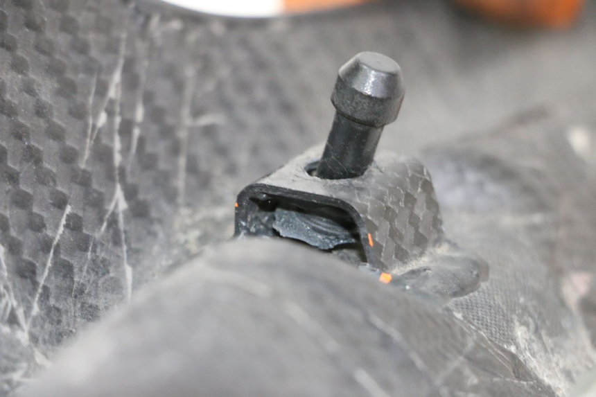 photo de INTERIEUR TETE FOURCHE DROIT BMW S RR ABS S1000RR 1000 (2015 - 2018) - Autre angle de vue