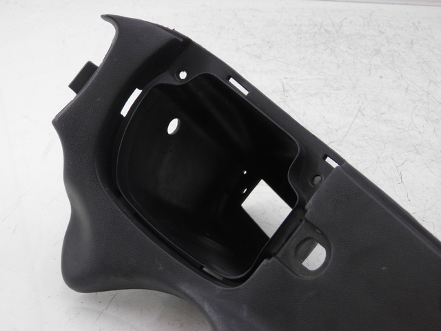 photo de INTERIEUR TETE FOURCHE DROIT TRIUMPH TROPHY 1200 (1996 - 2003) - Gros plan technique