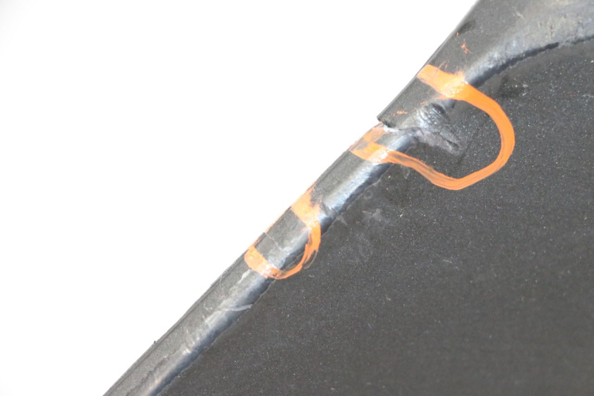 photo de INTERIEUR TETE FOURCHE DROIT YAMAHA XMAX X-MAX 125 (2021 - 2025) - Détails caractéristiques